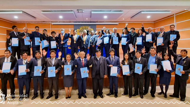 Por primera vez en la historia de la Universidad Nacional del Altiplano Puno, un grupo de 30 docentes universitarios de diferentes programas académicos realizarán una pasantía internacional en las universidades más prestigiosas de México, Brasil y Argentina durante el II Semestre Académico 2023, acciones impulsadas mediante el Vicerrectorado de Investigación que busca la internacionalización de esta casa de estudios, así como el intercambio de experiencias en la docencia universitaria.