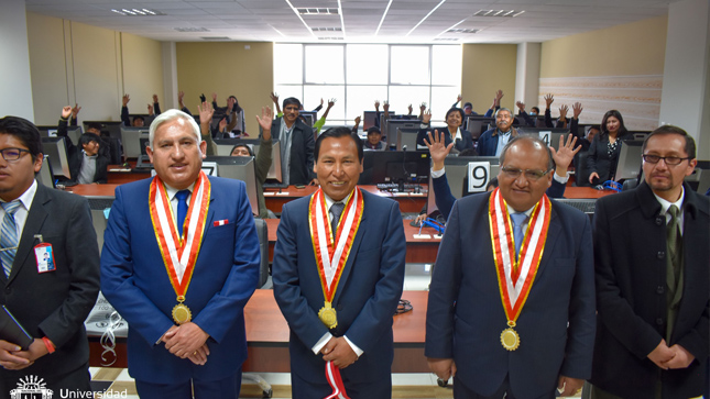 Como parte de las actividades programadas por el 167 aniversario de creación institucional de la Universidad Nacional del Altiplano Puno, mediante el Vicerrectorado Académico, se presentó a toda la comunidad universitaria el Centro Universitario de Conectividad.