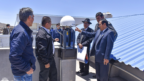 La UNA Puno se sigue innovando. Teniendo como objetivo continuar en la innovación y modernización de la educación superior con tecnología avanzada, la Universidad Nacional del Altiplano Puno instaló un moderno Estación de Rastreo Permanente GNSS (Sistema Global de Navegación por Satélite) que contribuirá en la enseñanza y educación de las diferentes escuelas profesionales.