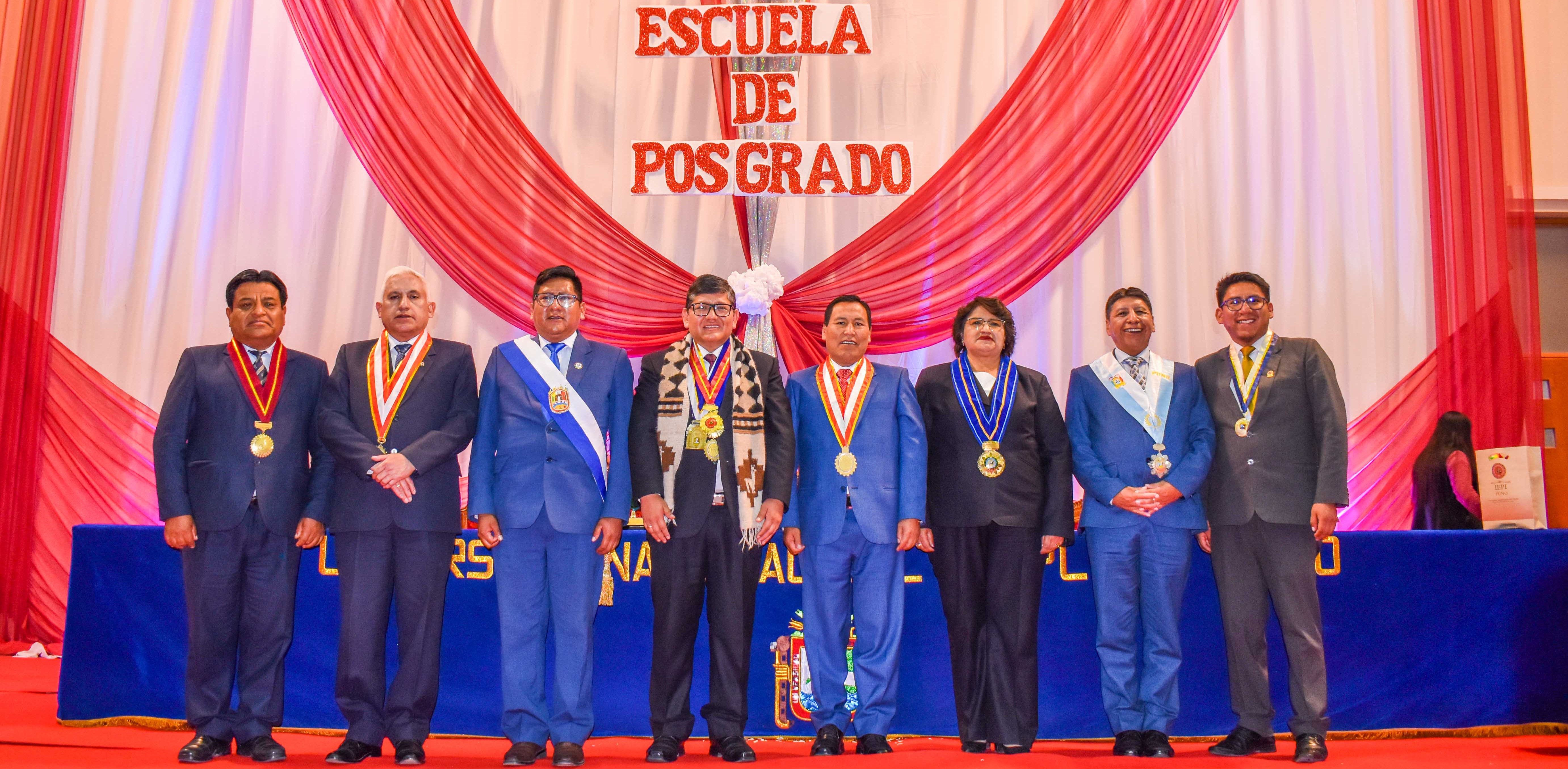 El último fin de semana, la Escuela de Posgrado de la Universidad Nacional del Altiplano de Puno, celebró su 42 aniversario, considerado cuna de conocimiento, investigación y formación académica de alto nivel. A lo largo de estos años de funcionamiento, ha formado cientos de profesionales comprometidos con la excelencia académica líderes en la investigación científica, con ética y responsabilidad social.